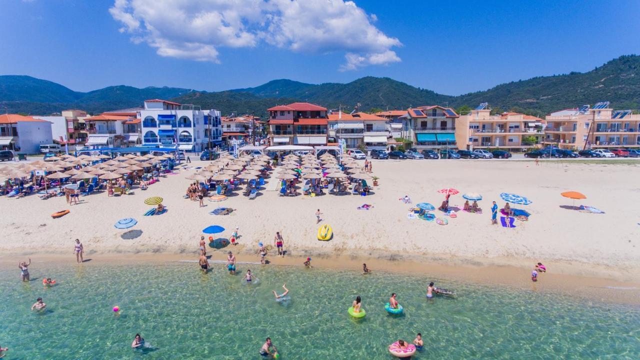 House Kostas On The Beach Sarti Esterno foto