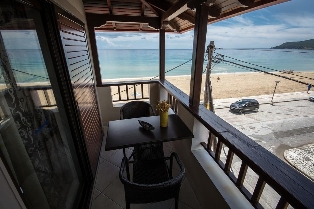 House Kostas On The Beach Sarti Esterno foto
