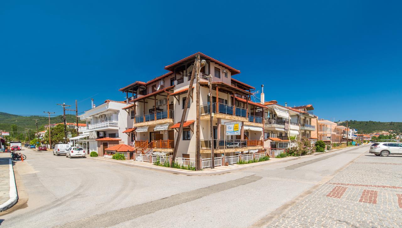 House Kostas On The Beach Sarti Esterno foto