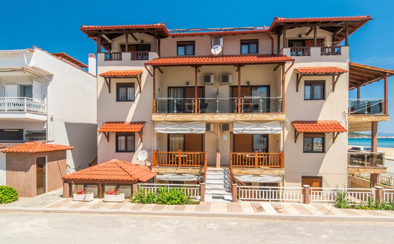 House Kostas On The Beach Sarti Esterno foto