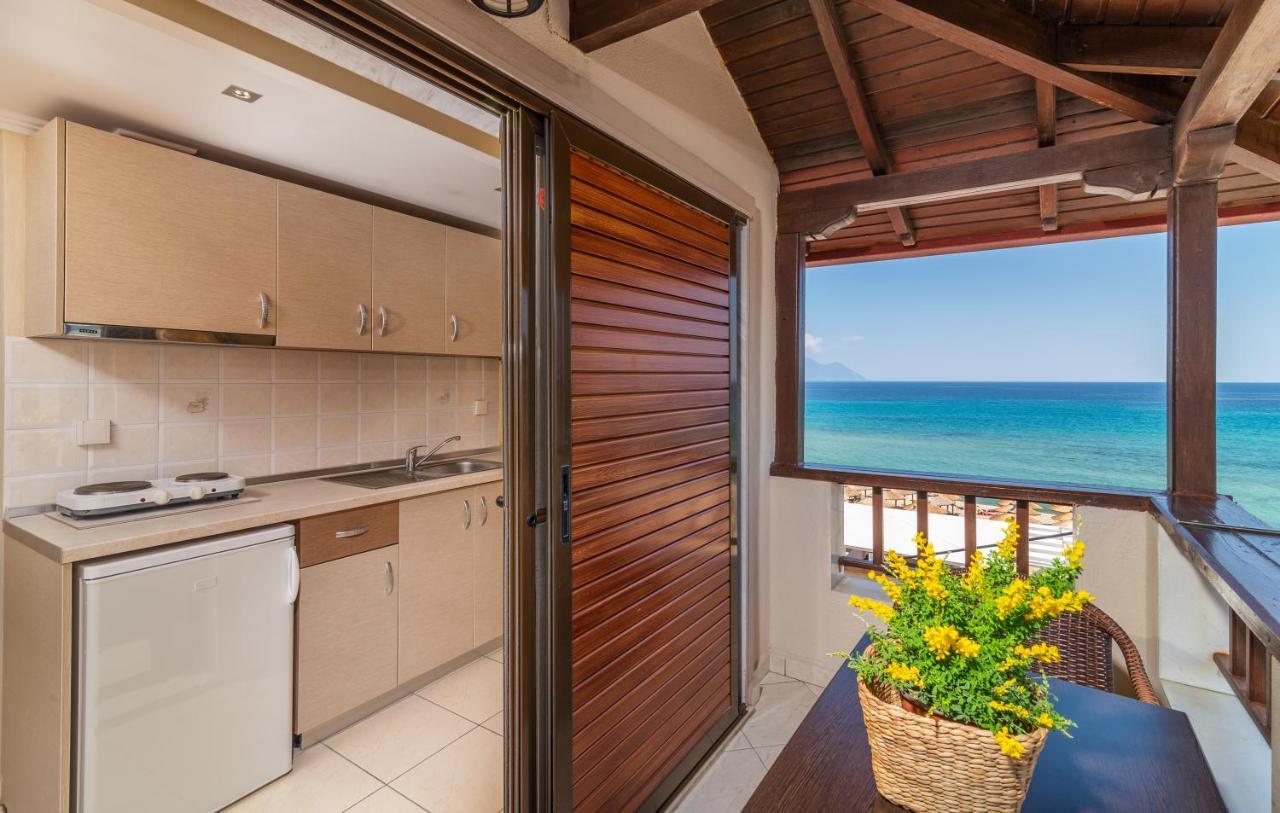 House Kostas On The Beach Sarti Esterno foto