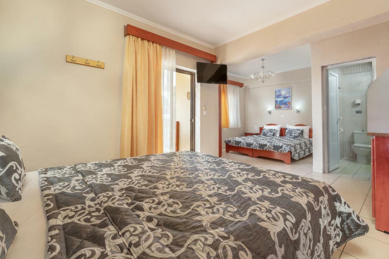 House Kostas On The Beach Sarti Esterno foto