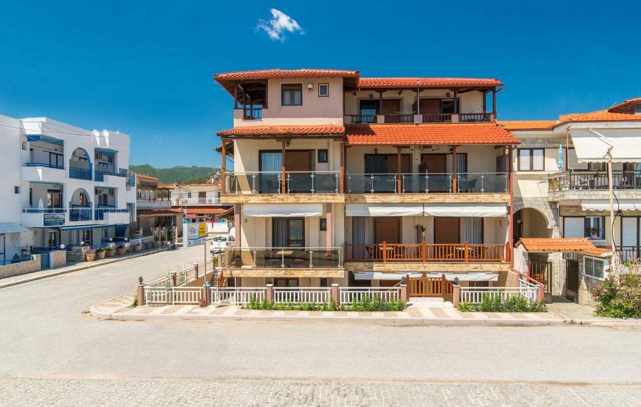 House Kostas On The Beach Sarti Esterno foto