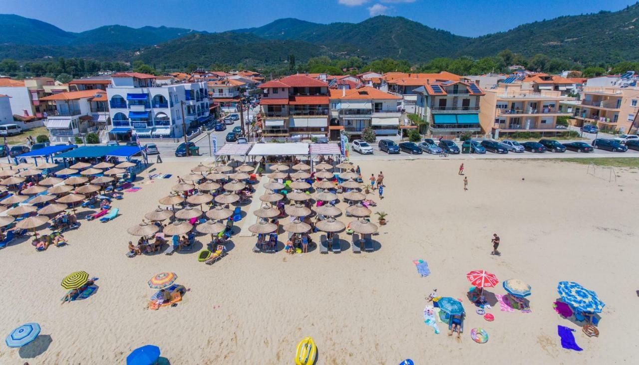 House Kostas On The Beach Sarti Esterno foto